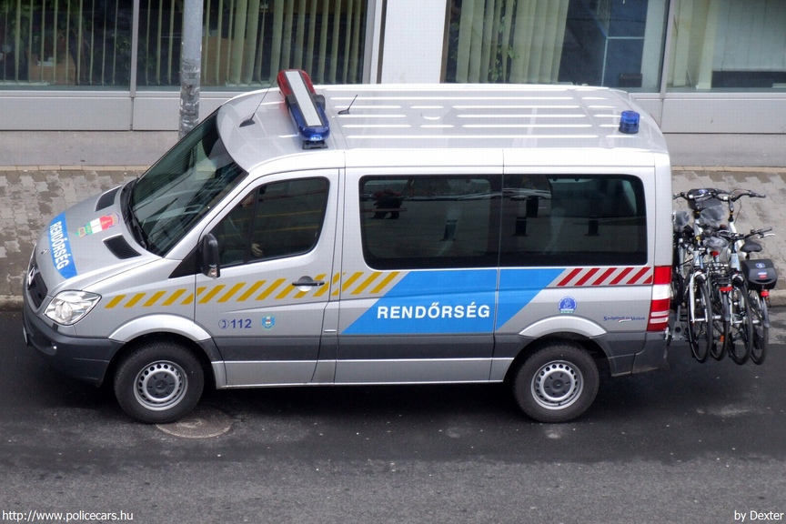 Mercedes-Benz Sprinter II 313 CDI, fotó: Dexter
Keywords: rendőr rendőrautó rendőrség magyar Magyarország hungarian Hungary police policecar