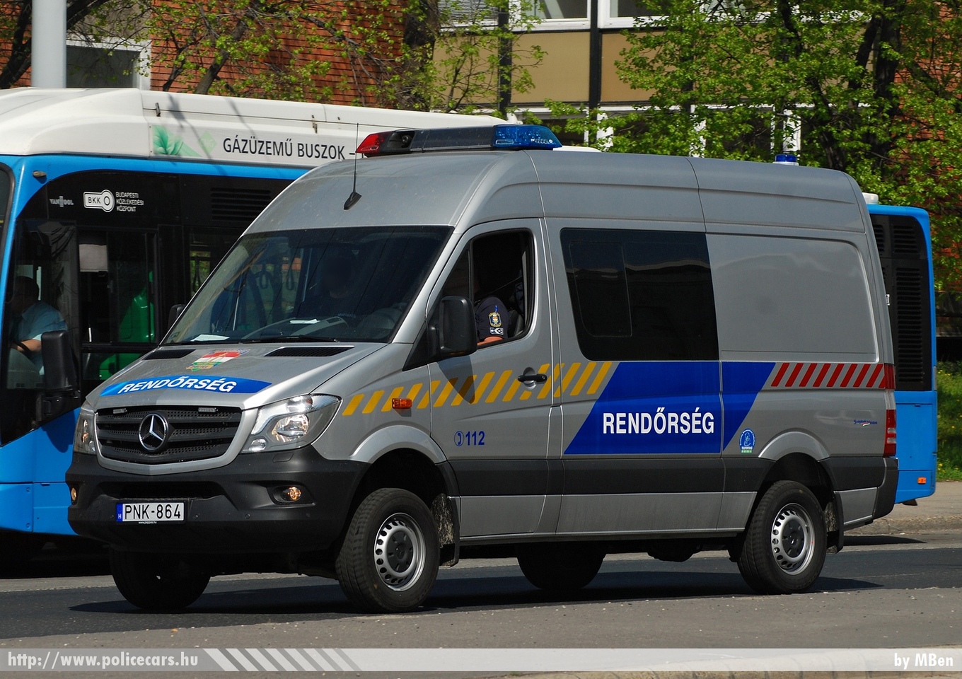 Mercedes-Benz Sprinter II facelift 316CDI 4x4, fotó: MBen
Keywords: rendőr rendőrautó rendőrség magyar Magyarország Hungary hungarian police policecar PNK-864