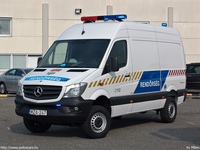 mercedes202.jpg