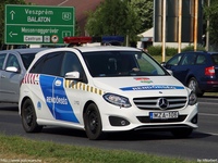 mercedes215.jpg