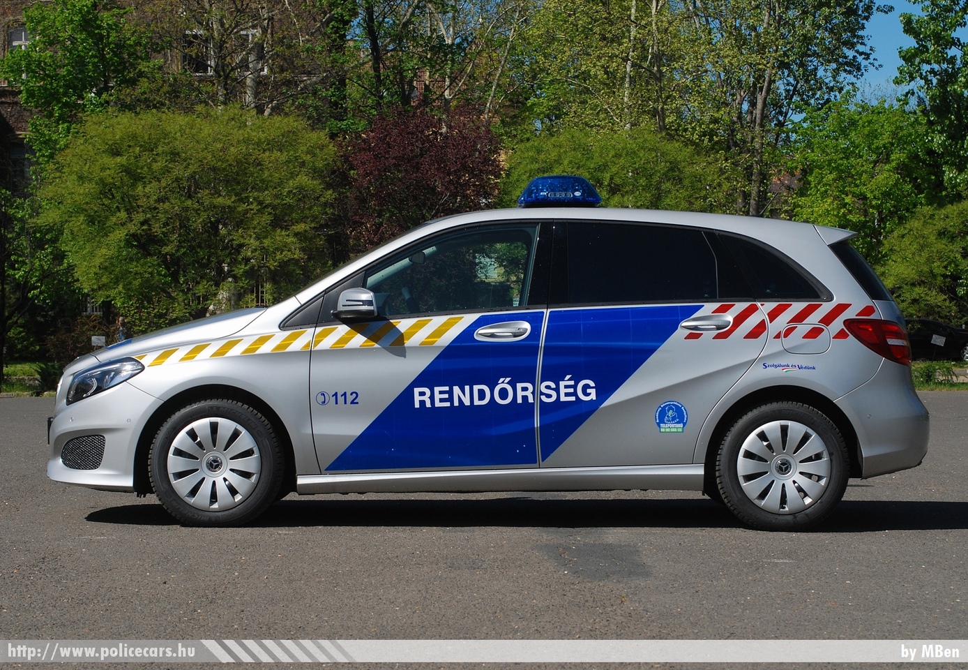 Mercedes-Benz B220 4Matic, fotó: MBen
Keywords: rendőr rendőrautó rendőrség magyar Magyarország Hungary hungarian police policecar PNL-471