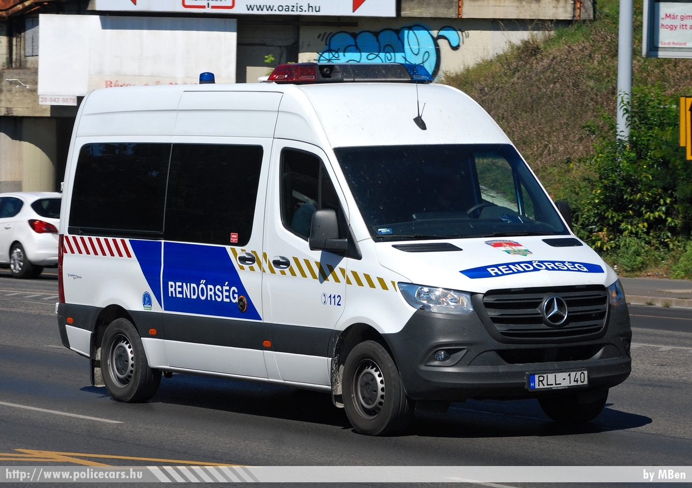 Mercedes Sprinter III, fotó: MBen
Keywords: rendőr rendőrautó rendőrség magyar Magyarország Hungary hungarian police policecar RLL-140