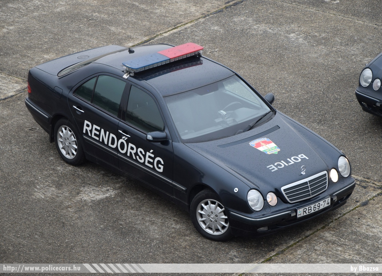 Mercedes-Benz E W210, fotó: Bbazsa
Keywords: rendőr rendőrautó rendőrség magyar Magyarország hungarian Hungary police policecar RB69-74