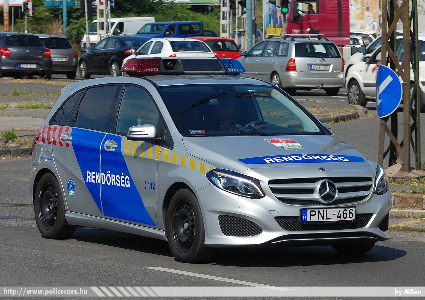 Mercedes-Benz B220 W246 4Matic, fotó: MBen
Keywords: rendőr rendőrautó rendőrség magyar Magyarország Hungary hungarian police policecar PNL-466