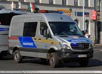 mercedes380.jpg