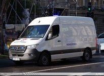 mercedes394.jpg