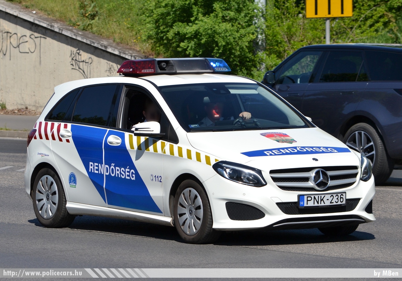 Mercedes-Benz B200 W246, fotó: MBen
Keywords: rendőr rendőrautó rendőrség magyar Magyarország Hungary hungarian police policecar PNK-236