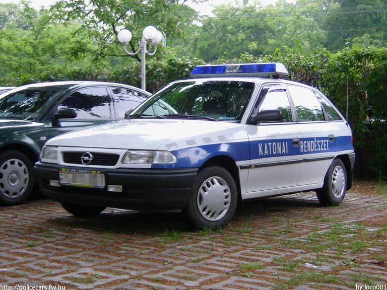 Opel Astra, Katonai Rendészet, fotó: loco001
Keywords: katonai honvédségi honvédség