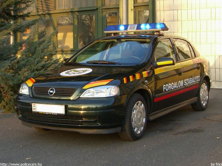 Opel Astra, fotó: Frici
Keywords: katonai honvédségi honvédség