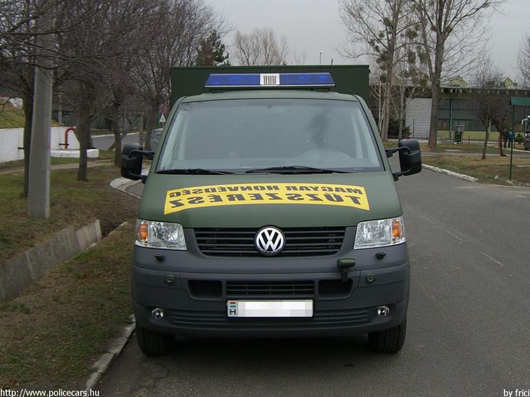 VW Transporter T5, fotó: Frici
Keywords: katonai honvédségi honvédség
