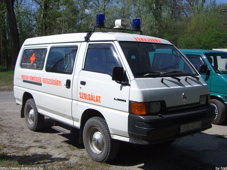 Mitsubishi L-300, mentõautó, fotó: Frici
Keywords: katonai honvédségi honvédség