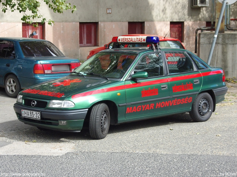Opel Astra F Sedan, vérszállítás, fotó: PChris
Keywords: katonai honvédségi honvédség mentő mentőautó magyar Magyarország HA65-32