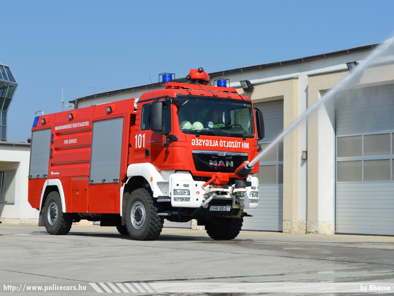 MAN TGS 18.540 Rosenbauer RIV 3500/500/250, MH 59. Szentgyörgyi Dezsõ Repülõbázis, Kecskemét, fotó: Bbazsa
Keywords: HK90-07 katonai honvédségi honvédség tûzoltóautó tûzoltóság 