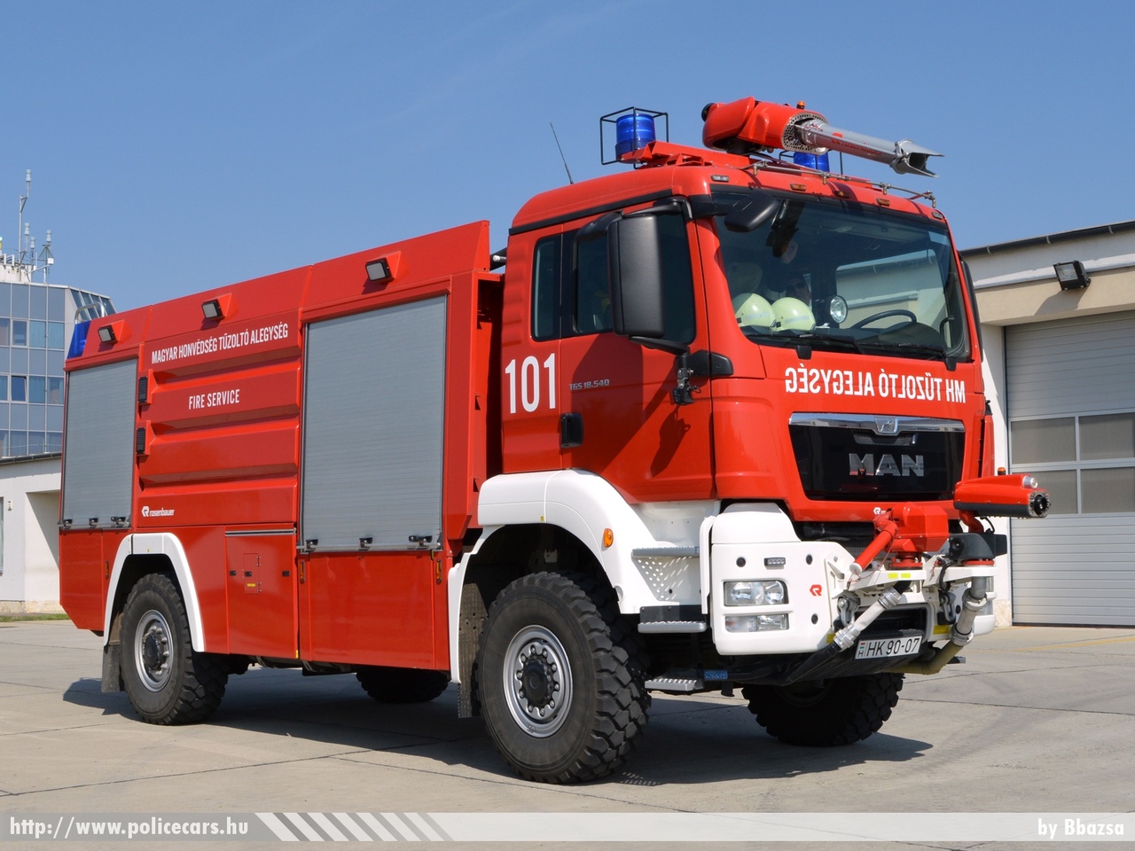 MAN TGS 18.540 Rosenbauer RIV 3500/500/250, MH 59. Szentgyörgyi Dezsõ Repülõbázis, Kecskemét, fotó: Bbazsa
Keywords: HK90-07 katonai honvédségi honvédség tûzoltóautó tûzoltóság 