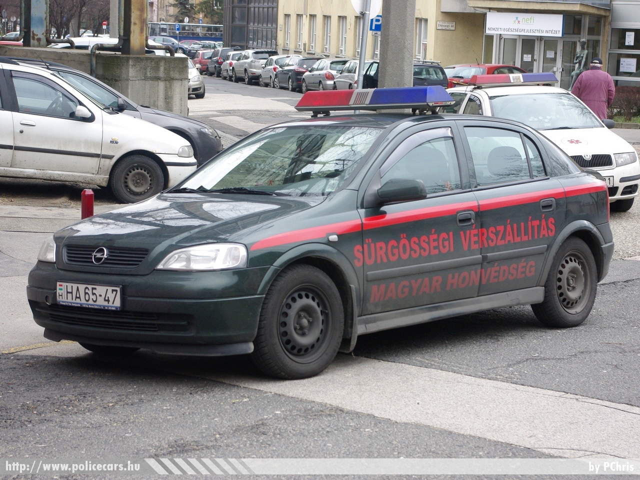 Opel Astra G, fotó: PChris
Keywords: katonai honvédségi honvédség magyar Magyarország hungarian Hungary military mentő mentőautó HA65-47