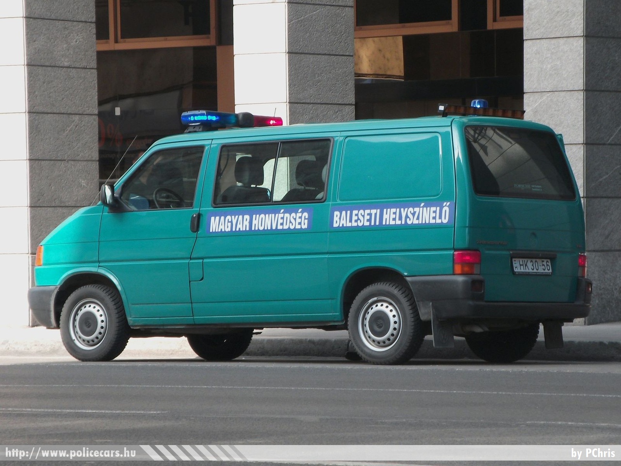Volkswagen Transporter T4, fotó: PChris
Keywords: katonai honvédségi honvédség magyar Magyarország hungarian Hungary military HK30-56