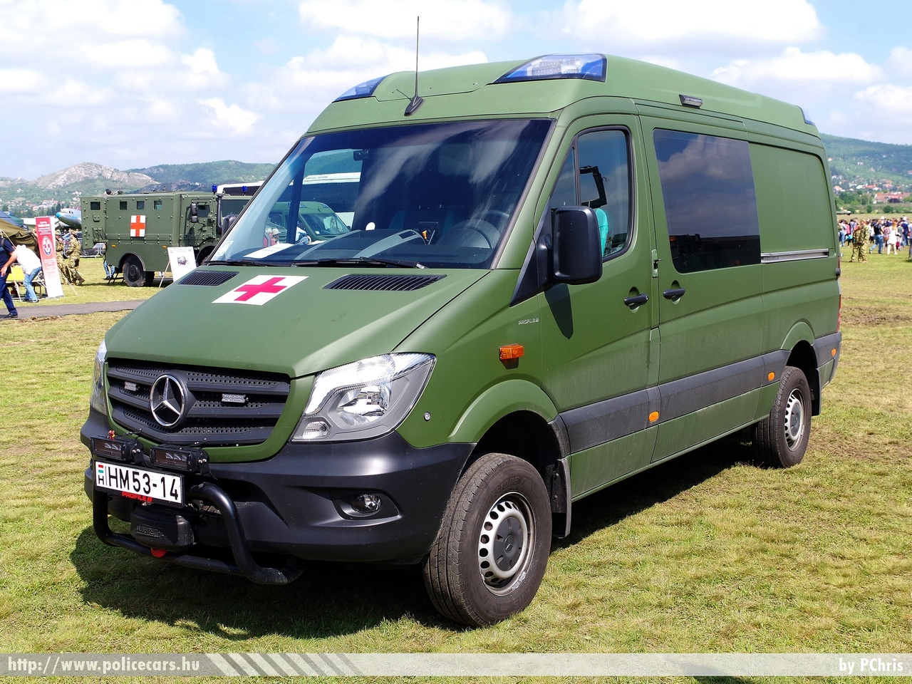 Mercedes-Benz Sprinter II Profile, fotó: PChris
Keywords: katonai honvédségi honvédség magyar mentő mentőautó military ambulance HM53-14