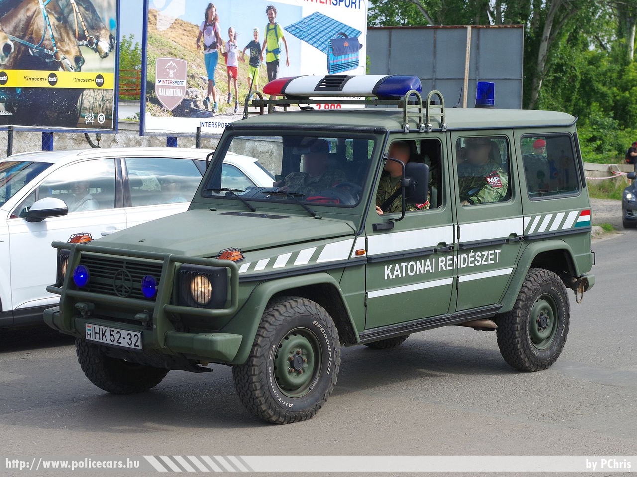 Mercedes-Benz G270 CDI, fotó: PChris
Keywords: katonai honvédségi honvédség rendőr rendészet magyar Magyarország hungarian Hungary military police policecar HK52-32