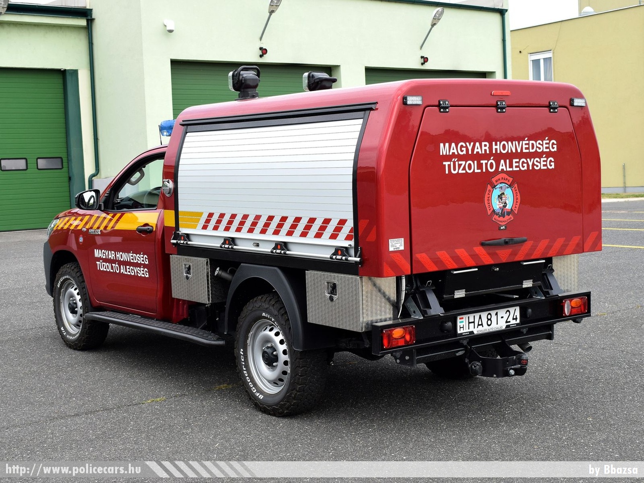 Toyota Hilux, MH Pápa Bázisrepülõtér, fotó: Bbazsa
Keywords: katonai honvédségi honvédség magyar tûzoltó tûzoltóautó tûzoltóság military firetruck HA81-24