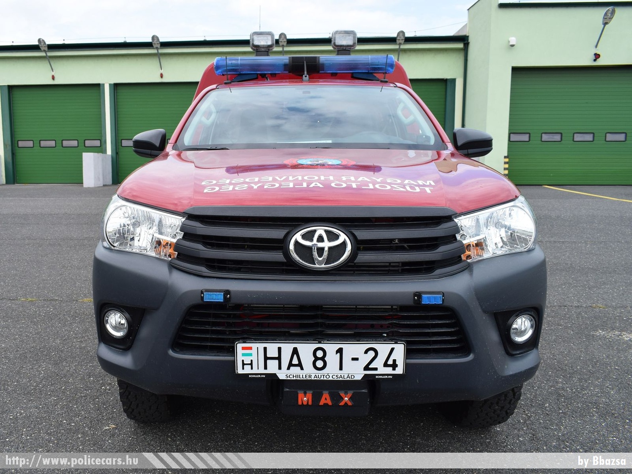 Toyota Hilux, MH Pápa Bázisrepülõtér, fotó: Bbazsa
Keywords: katonai honvédségi honvédség magyar tûzoltó tûzoltóautó tûzoltóság military firetruck HA81-24