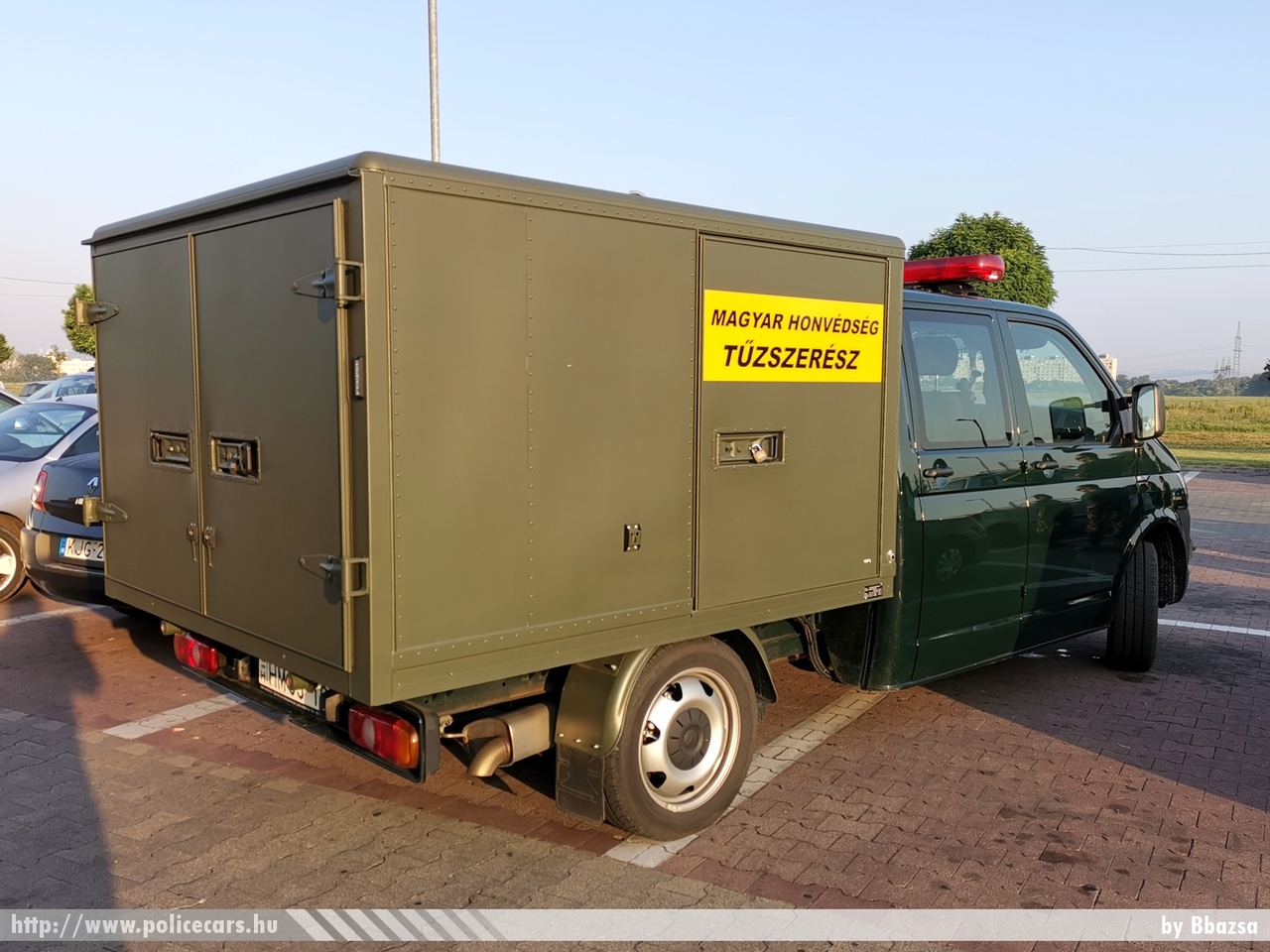 Volkswagen Transporter T6, tûzszerész, fotó: Bbazsa
Keywords: katonai honvédségi honvédség magyar Magyarország hungarian Hungary HM53-16