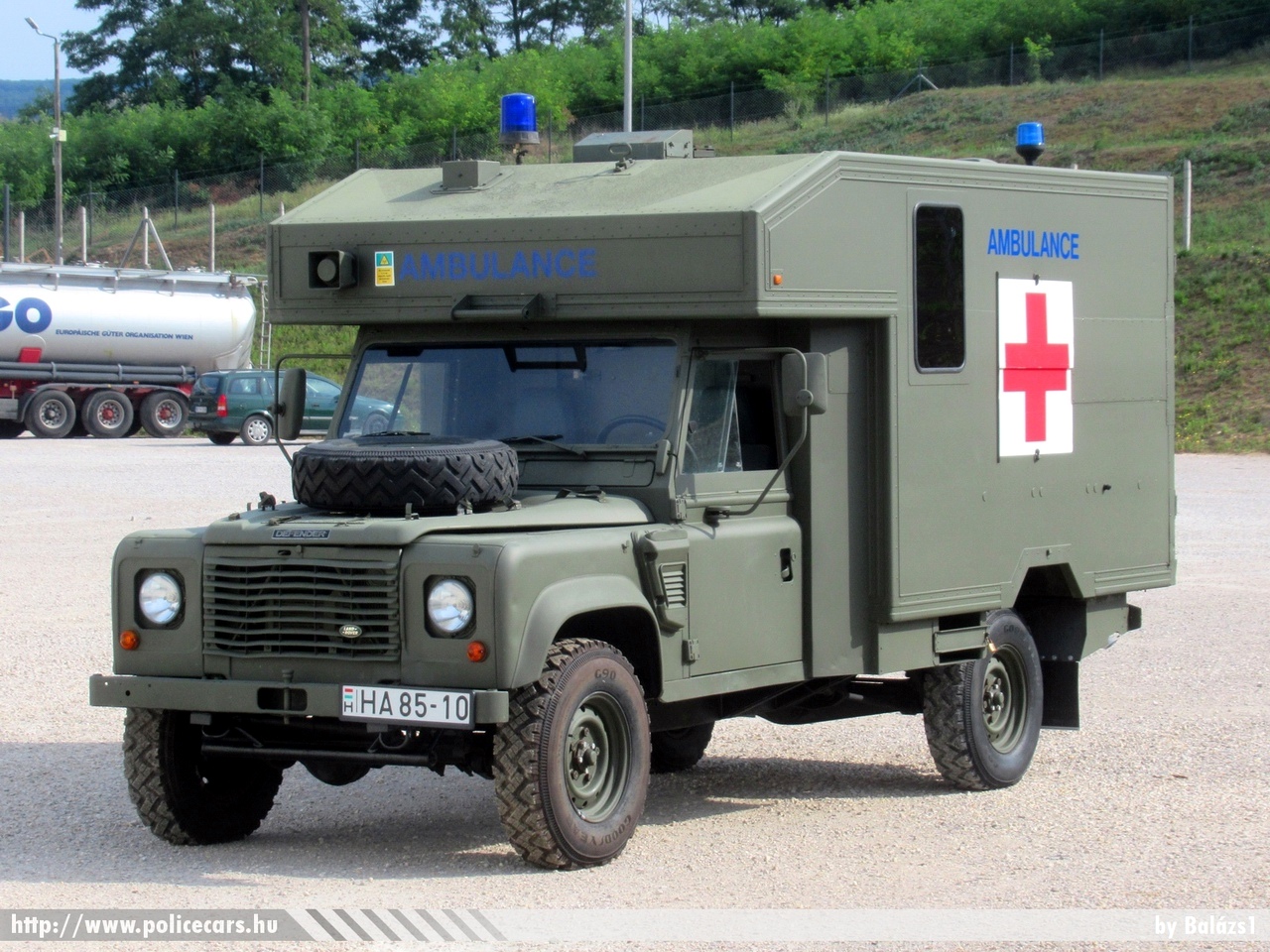 Land Rover Defender, fotó: Balázs1
Keywords: katonai honvédségi honvédség magyar mentő mentőautó military ambulance hungary hungarian HA85-10