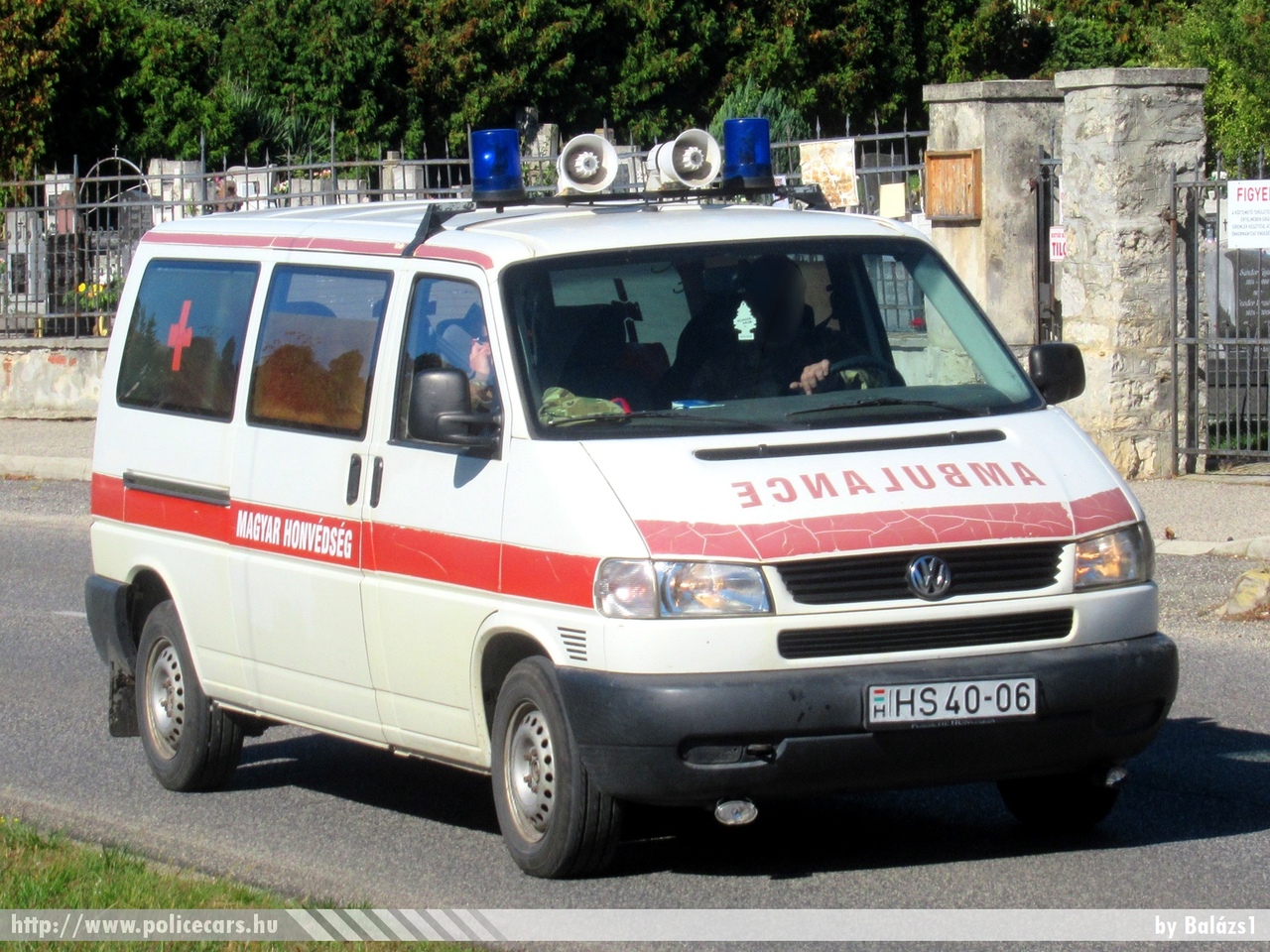 Volkswagen Transporter T4, fotó: Balázs1
Keywords: katonai honvédségi honvédség magyar mentő mentőautó military ambulance hungary hungarian HS40-06