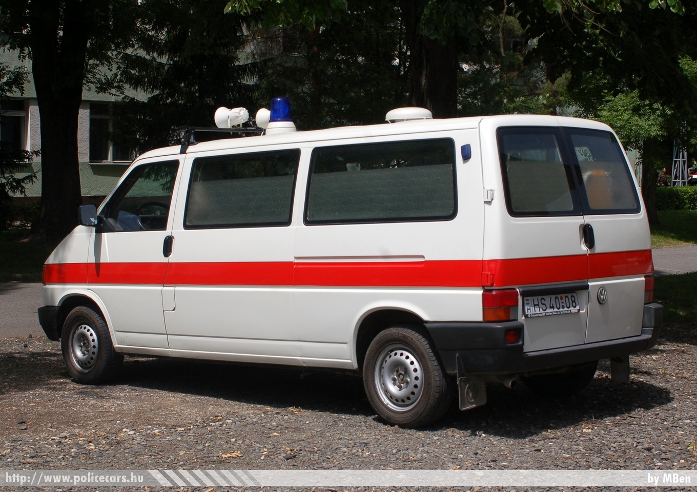 Volkswagen Transporter T4, fotó: MBen
Keywords: katonai honvédségi honvédség magyar mentő mentőautó military ambulance hungary hungarian HS40-08