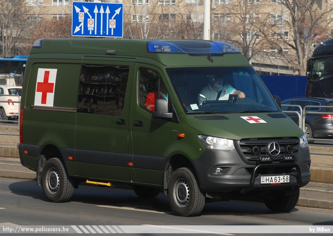 Mercedes Sprinter III, fotó: MBen
Keywords: katonai honvédségi honvédség magyar mentő mentőautó military ambulance hungary hungarian HA63-58