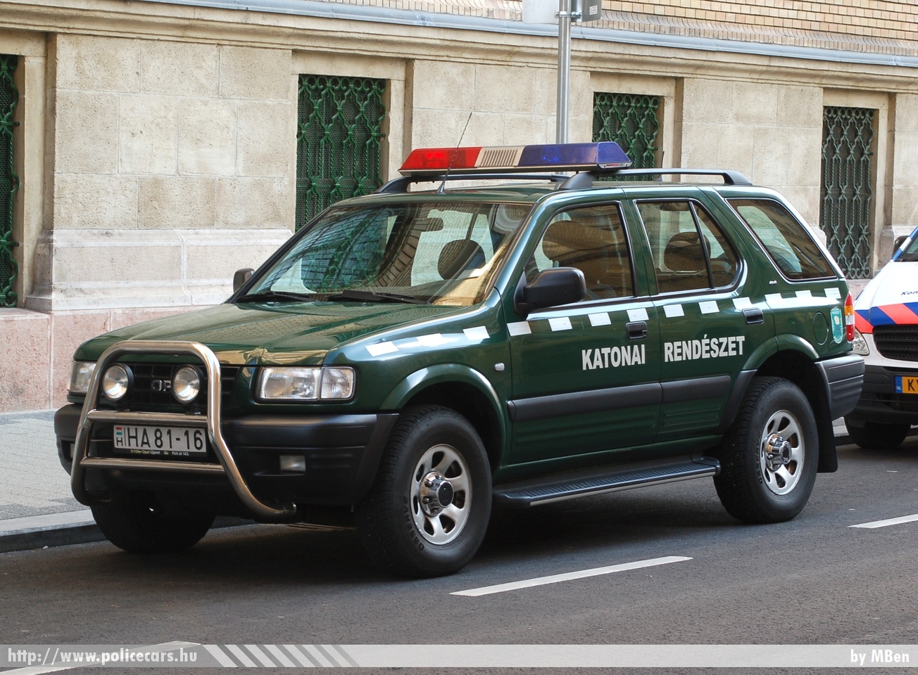 Opel Frontera, fotó: MBen
Keywords: katonai honvédségi honvédség rendőr rendészet magyar Magyarország hungarian Hungary military police policecar HA81-16
