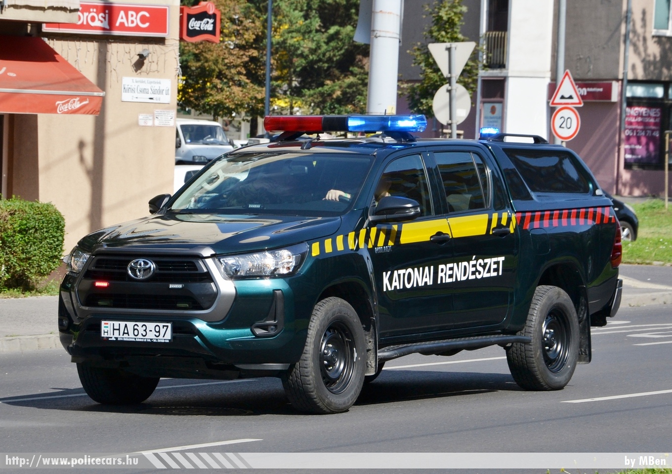 Toyota Hilux, fotó: MBen
Keywords: katonai honvédségi honvédség rendőr rendészet magyar Magyarország hungarian Hungary military police policecar HA63-97