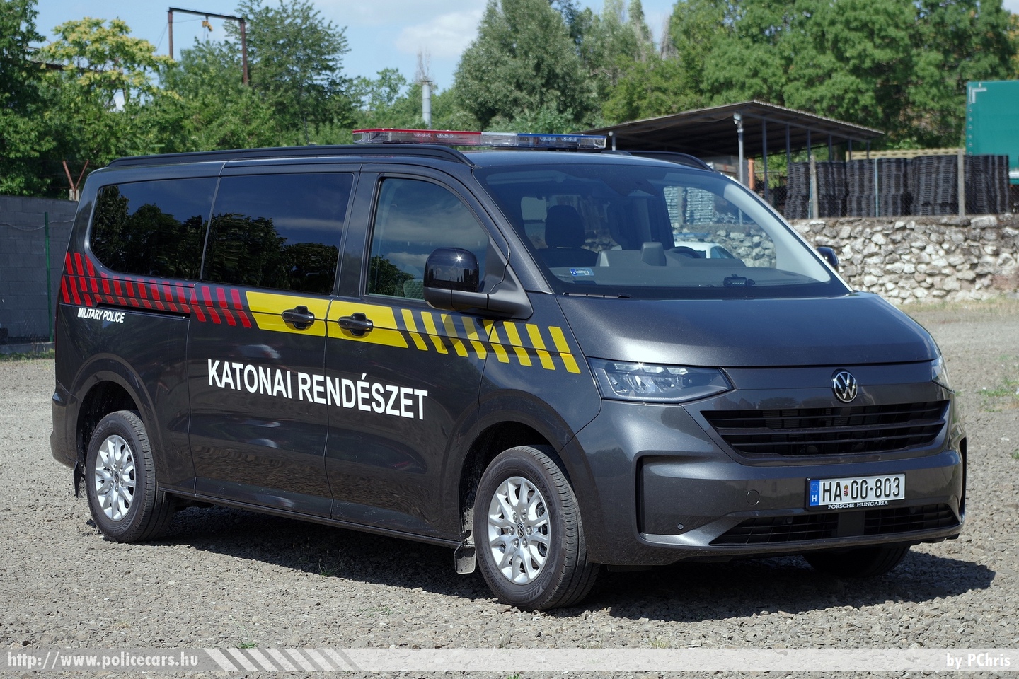 Volkswagen Transporter T7, Katonai Rendészet, fotó: PChris
Keywords: katonai honvédségi honvédség rendőr rendészet magyar Magyarország hungarian Hungary military police policecar HA00-803