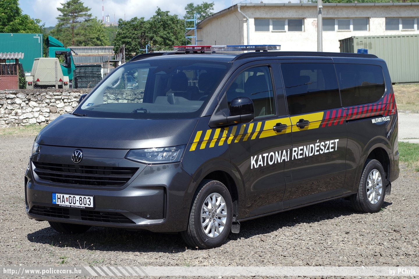 Volkswagen Transporter T7, Katonai Rendészet, fotó: PChris
Keywords: katonai honvédségi honvédség rendőr rendészet magyar Magyarország hungarian Hungary military police policecar HA00-803