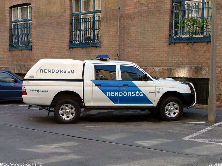 Mitsubishi L200, fotó: Bazsi
Keywords: rendőrség rendőrautó rendőr magyar Magyarország RB73-18