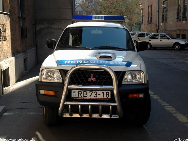 Mitsubishi L200, fotó: Norbee
Keywords: rendőrség rendőrautó rendőr magyar Magyarország RB73-18