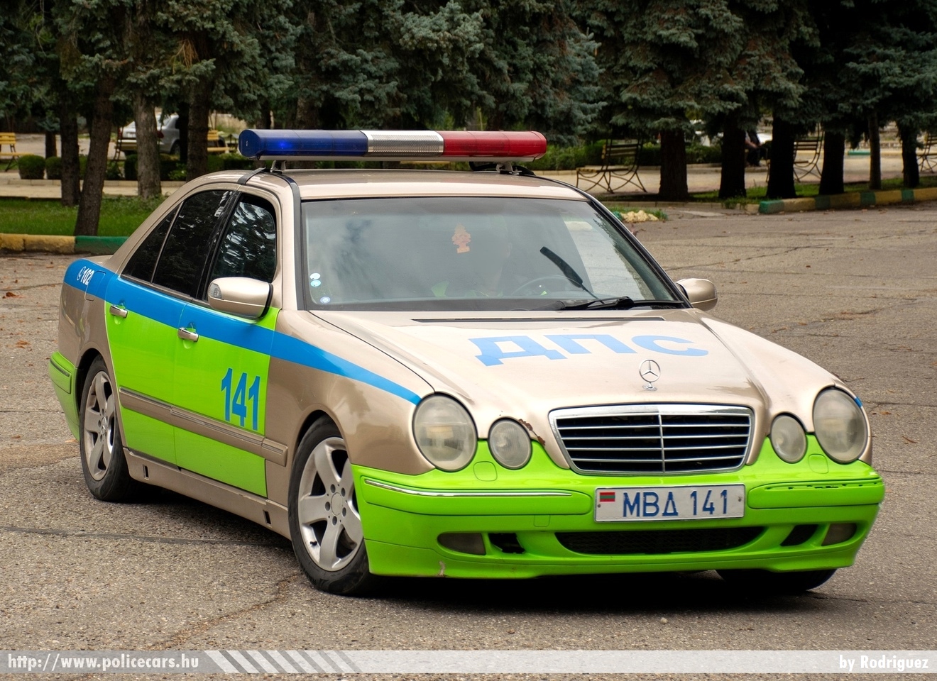 Mercedes E W210, Dnyeszter Menti Köztársaság, fotó: Rodriguez
Keywords: rendőr rendőrautó rendőrség police policecar transnistria pridnestrovian moldavian republic