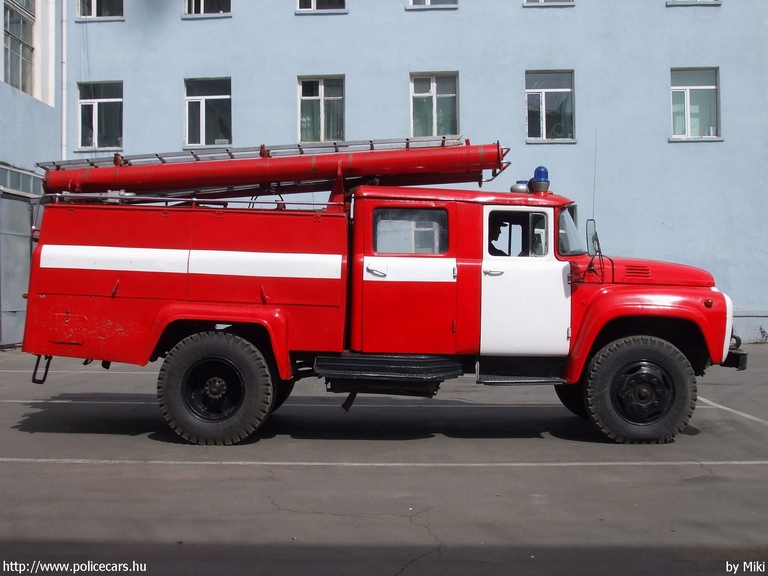 Zil, Ulanbator, fotó: Miki
Keywords: mongol Mongólia tûzoltó tûzoltóautó fire firetruck Mongolia mongolian