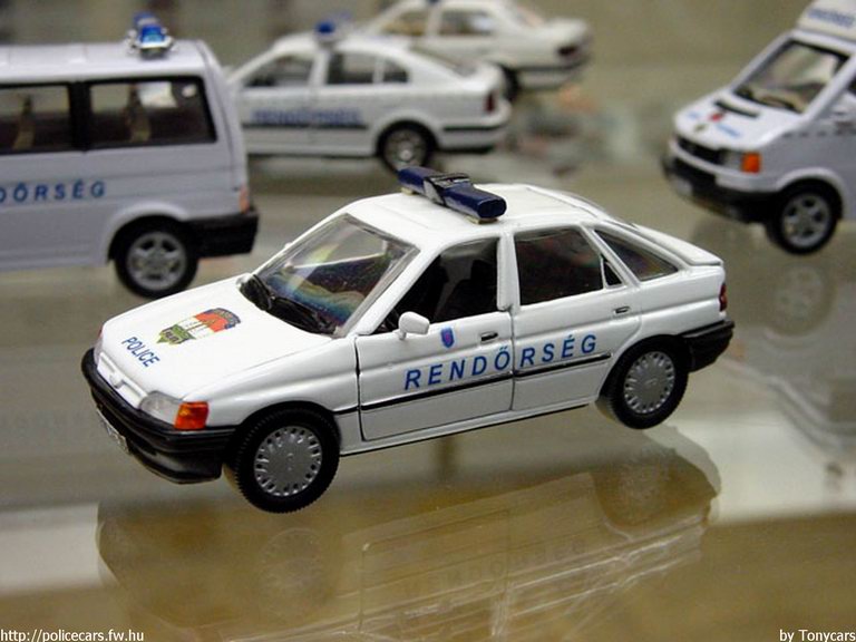 Ford Escort, modell és fotó: Tonycars
Keywords: modell modellautó rendőr rendőrség rendőrautó