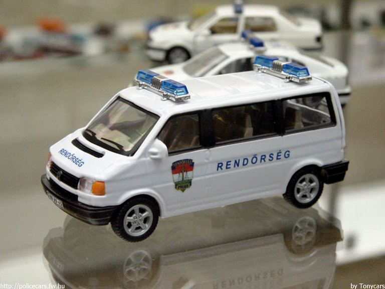 Volkswagen Transporter T4, modell és fotó: Tonycars
Keywords: modell modellautó rendőr rendőrség rendőrautó