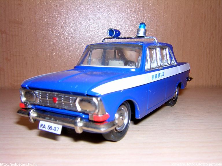 Moszkvics 412, modell: Tonycars, fotó: Gzozzo pictures
Keywords: modell modellautó rendőr rendőrség rendőrautó