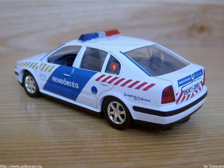 Skoda Octavia, modell és fotó: Tonycars
Keywords: modell modellautó rendőr rendőrség rendőrautó