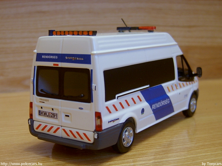 Ford Transit, modell és fotó: Tonycars
Keywords: modell modellautó rendőr rendőrség rendőrautó