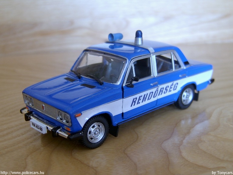 Lada 2103, modell és fotó: Tonycars
Keywords: modell modellautó rendőr rendőrség rendőrautó