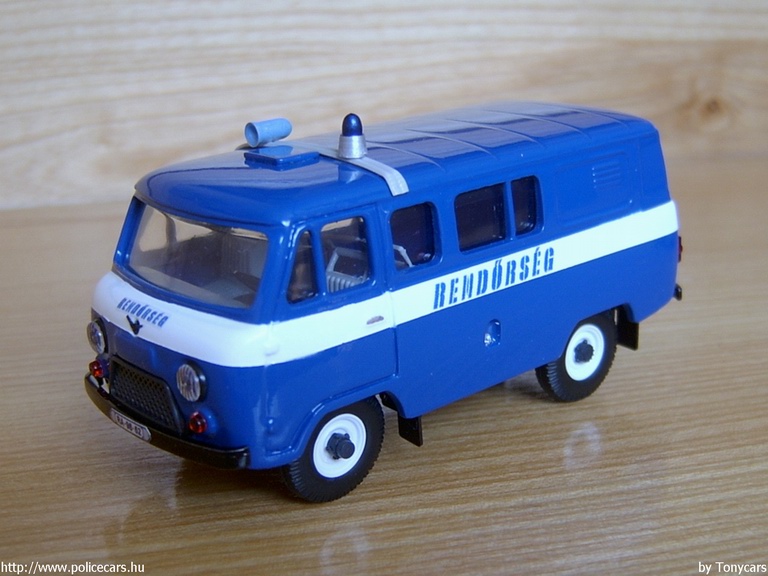 UAZ, modell és fotó: Tonycars
Keywords: modell modellautó rendőr rendőrség rendőrautó