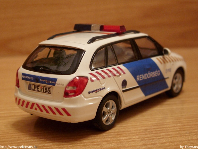 Skoda Fabia II, modell és fotó: Tonycars
Keywords: modell modellautó rendőr rendőrség rendőrautó