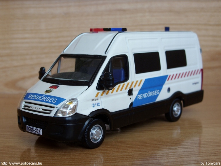 Iveco Daily, modell és fotó: Tonycars
Keywords: modell modellautó rendőr rendőrség rendőrautó