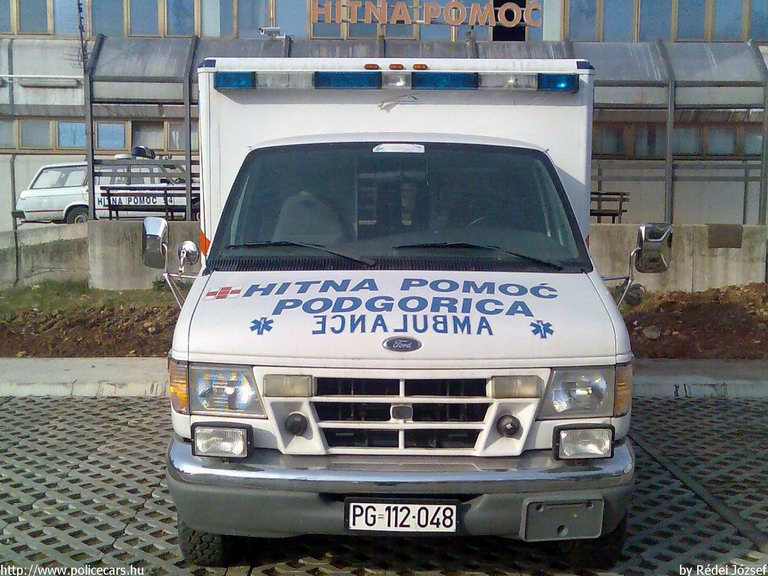Ford E-350, fotó: Rédei József
Keywords: montenegrói Montenegró mentő mentőautó