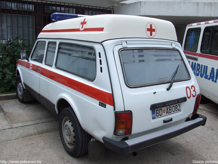 Lada Niva VAZ 2121, fotó: Gzozzo pictures
Keywords: montenegrói Montenegró mentő mentőautó crna gora