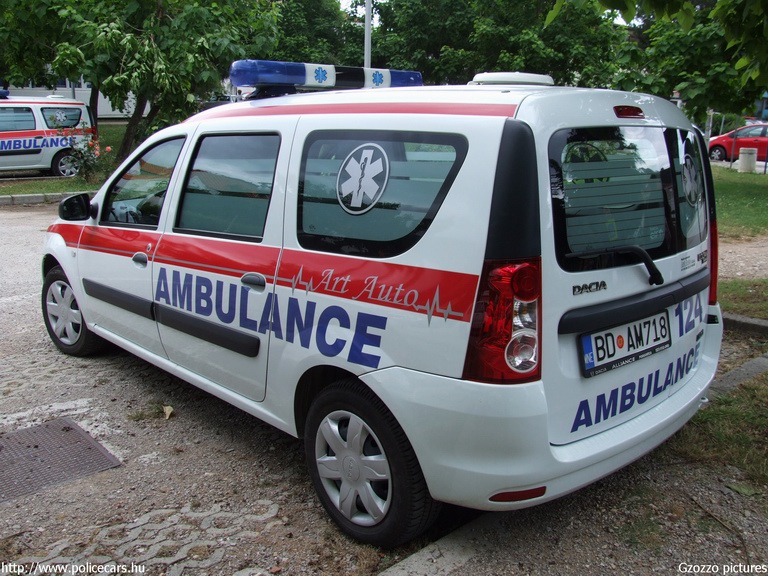 Dacia Logan MCV, fotó: Gzozzo pictures
Keywords: montenegrói Montenegró mentő mentőautó crna gora