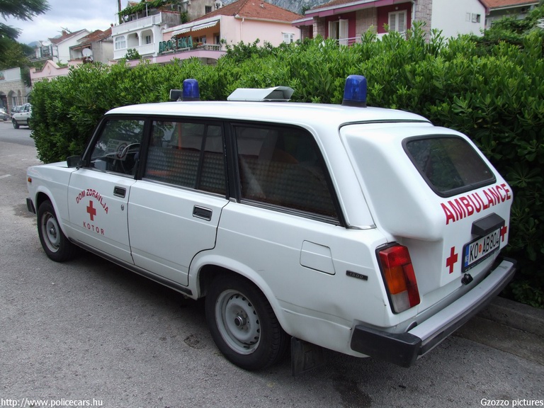 Lada VAZ 2104, fotó: Gzozzo pictures
Keywords: montenegrói Montenegró mentő mentőautó crna gora